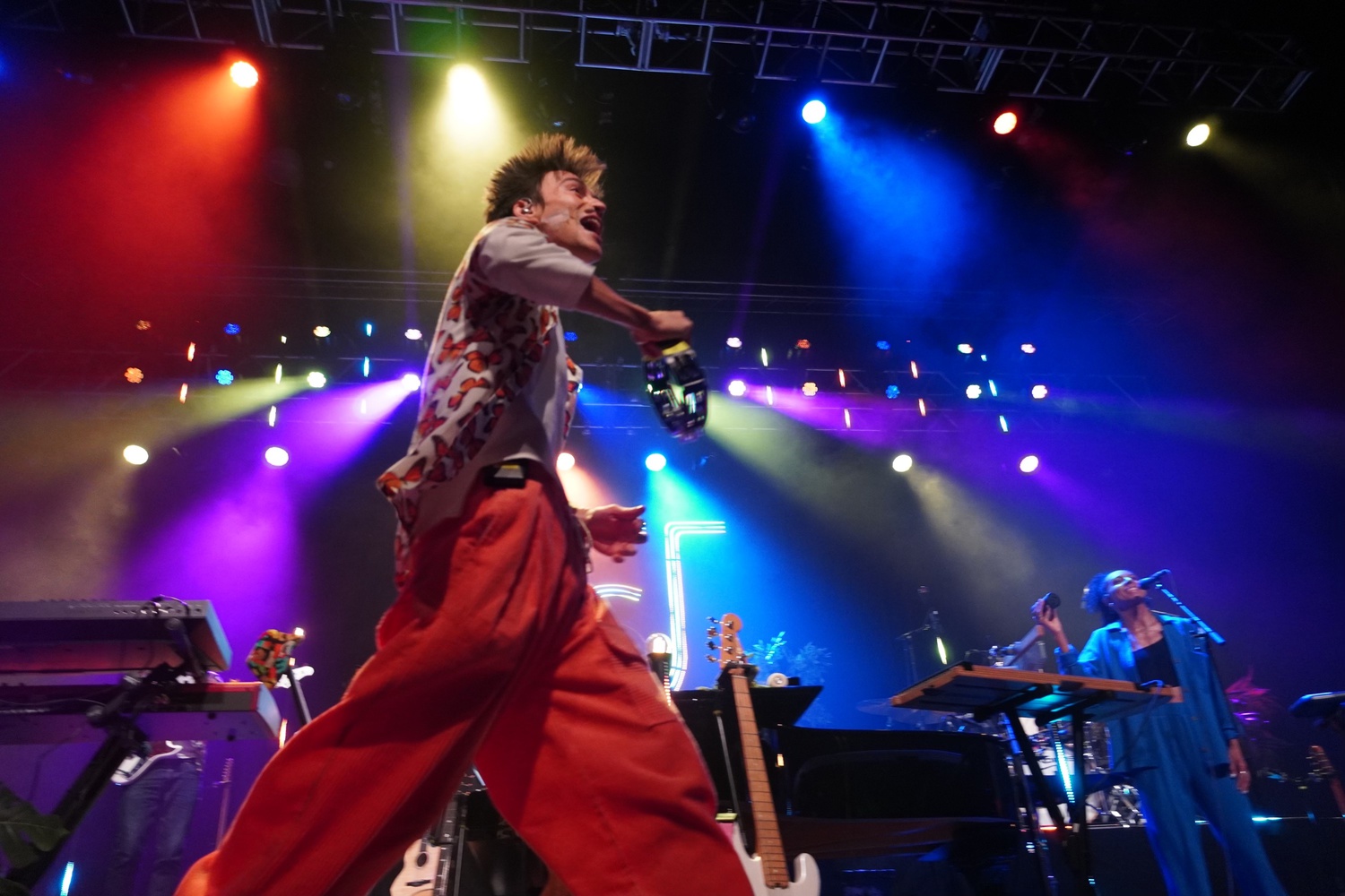 Crowd at a Jacob Collier show